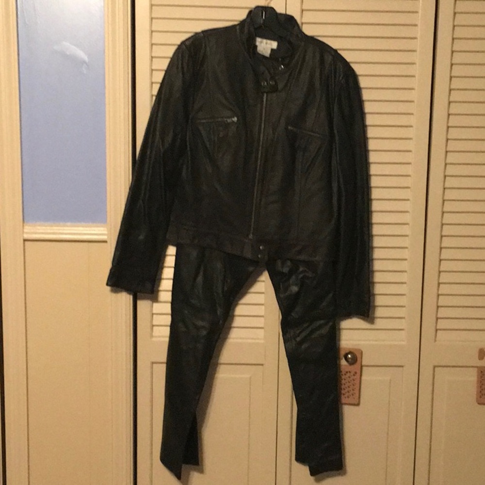 EUC,Nine West,Size 16,Black Leather,Size14pants.Both pieces.Leather,BomberJacket